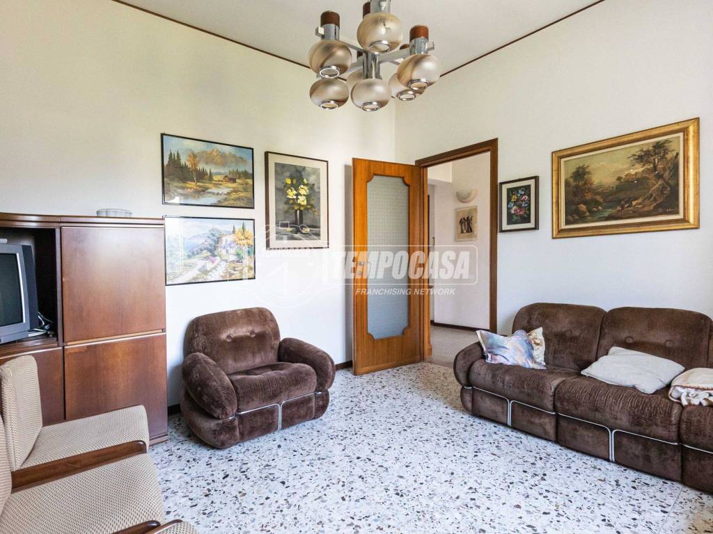 Villa a Oggiono in Via Giuseppe Verdi - Foto 4