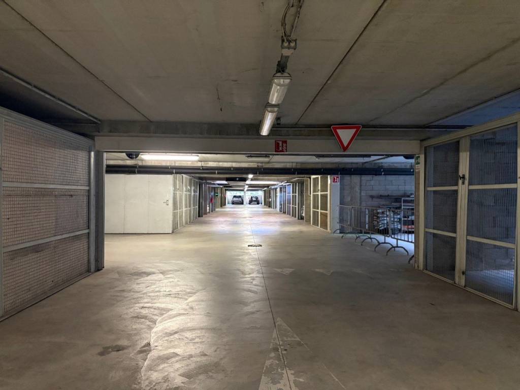 Box / garage a Reggio emilia in Via Alberto Pansa - Foto 2