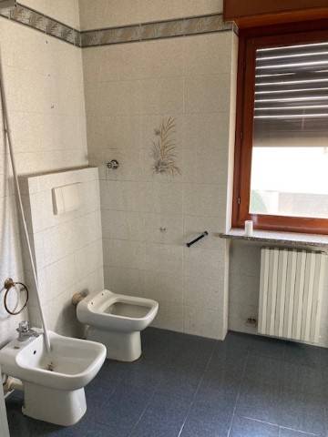 Palazzo / stabile a Pinerolo in Via Villaggio San Giacomo - Foto 3