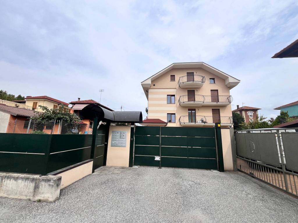 Appartamento a Verzuolo in Via Don Luigi Orione, 23 - Foto 3