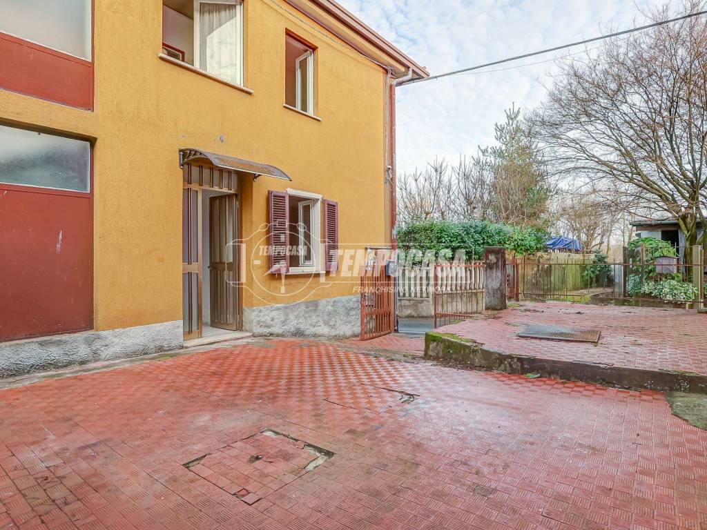 Casa indipendente a Castelletto sopra ticino in Via Luigi Pasteur - Foto 2