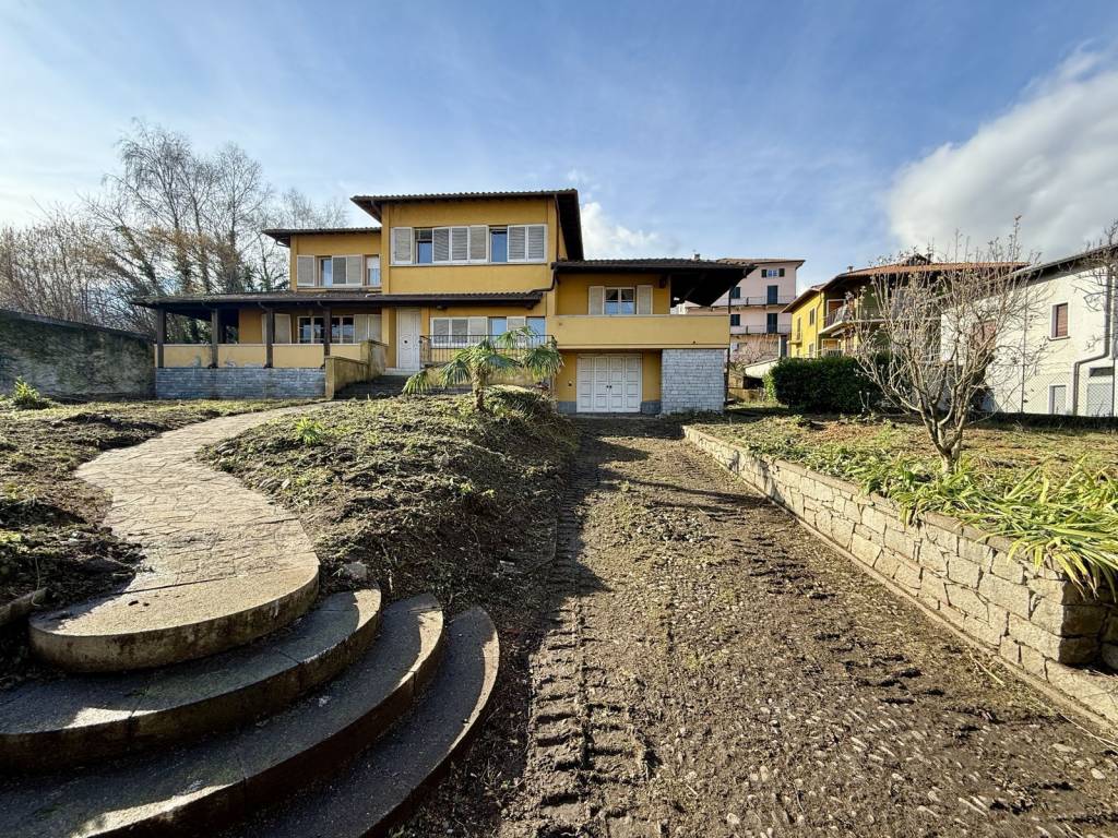 Villa a Gravedona ed uniti in Via Molo Vecchio - Foto 2
