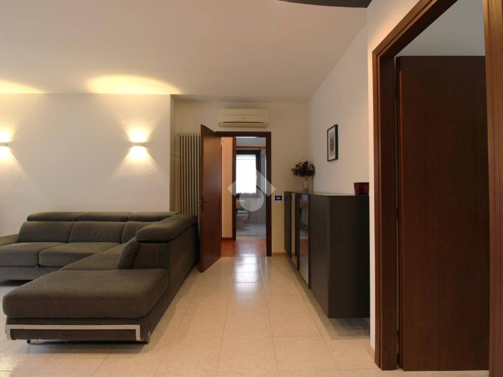 Appartamento a Montecchio maggiore in Via Sardegna, 3 - Foto 2