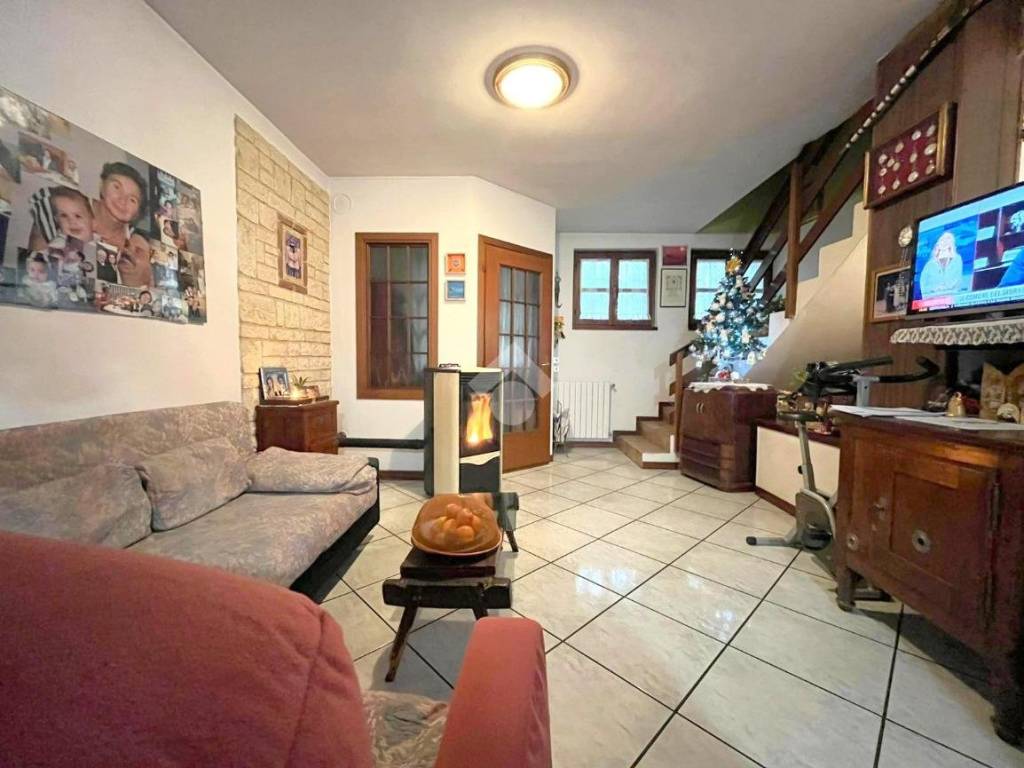 Villetta a schiera a Chiuduno in Via Papa Giovanni XXIII - Foto 5