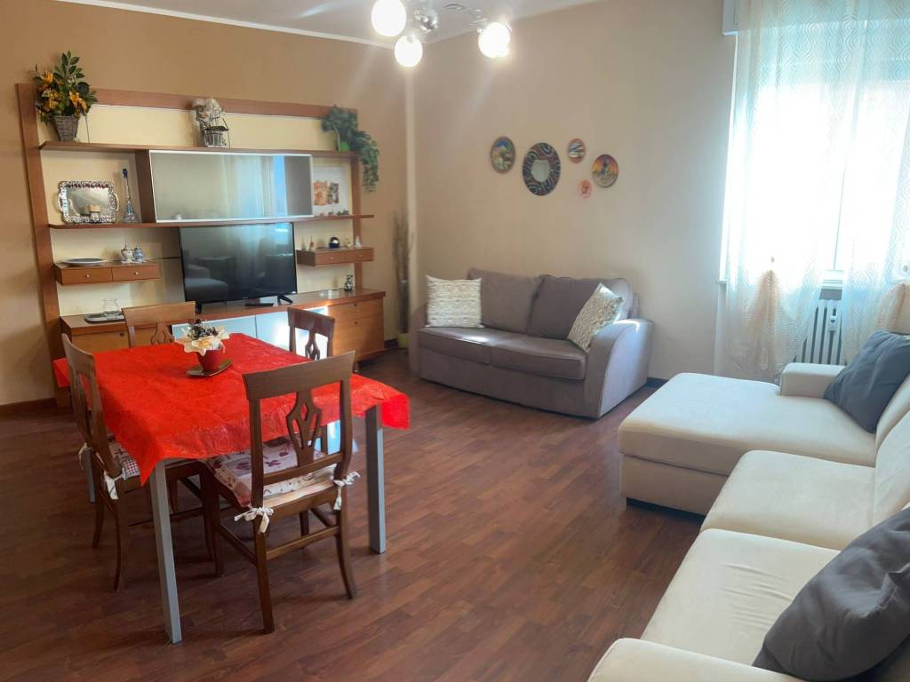 Appartamento a Novara in Via Gian Battista Magistrini - Foto 4