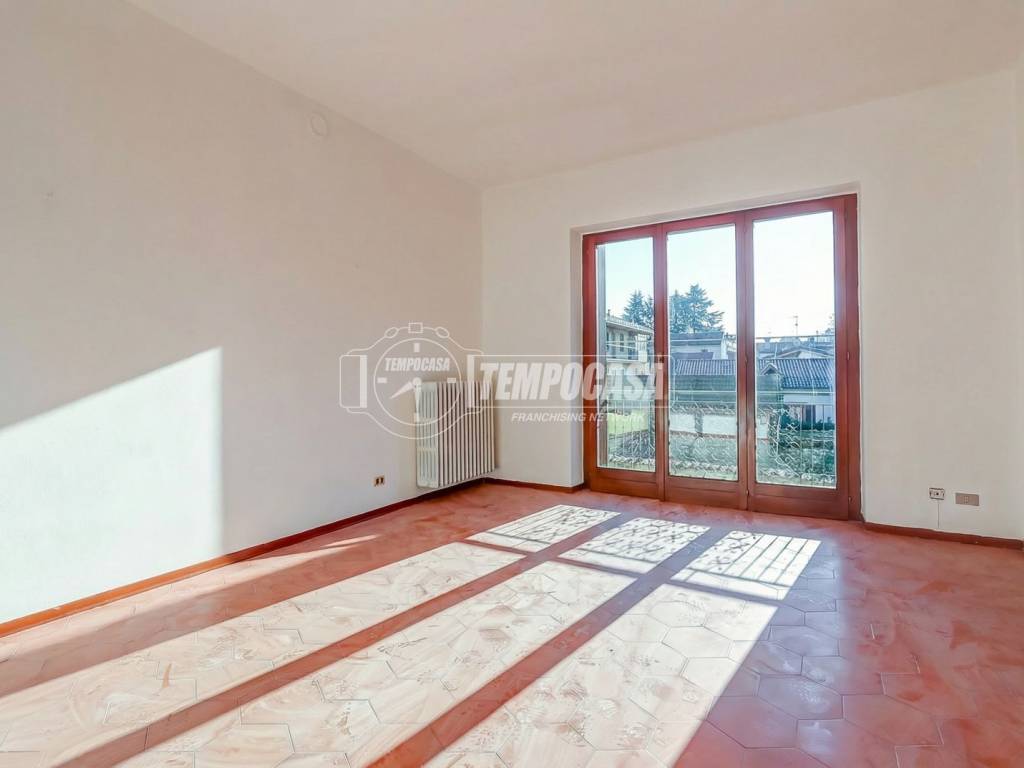 Appartamento a Borgomanero in Via Gerolamo Torelli - Foto 2