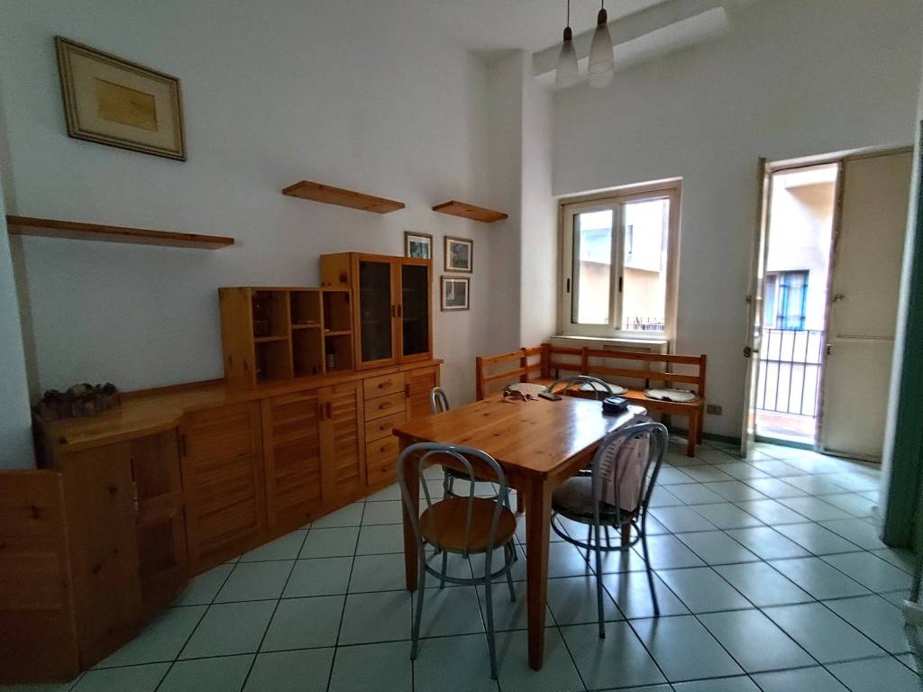 Appartamento a Catania in Via Vincenzo Giuffrida - Foto 4
