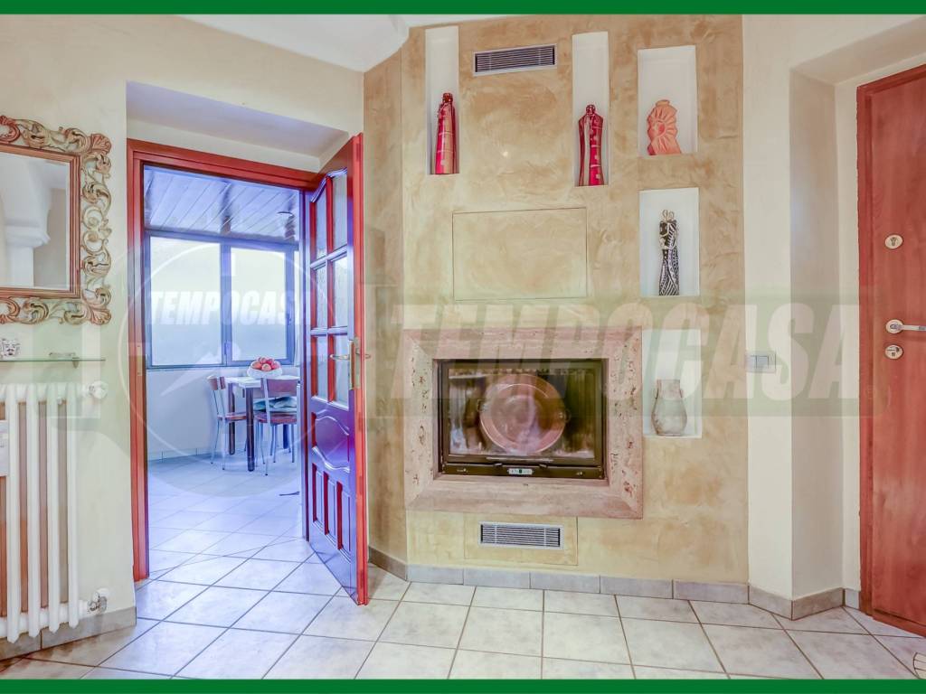 Appartamento a Castelveccana in Vicolo dei Portoni - Foto 3