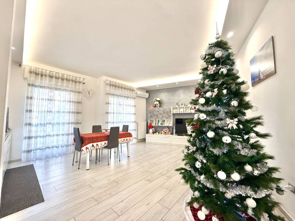 Appartamento a Trani in Via Papa Giovanni XXIII, 37 - Foto 2