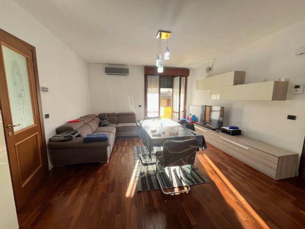 Appartamento a Reggio emilia in Via Ungheria - Foto 2