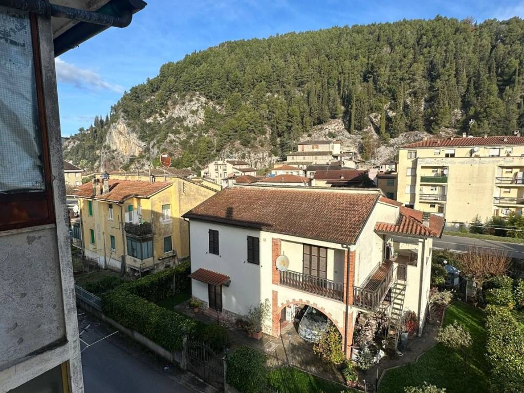 Appartamento a Arrone in Via della Rinascita - Foto 4