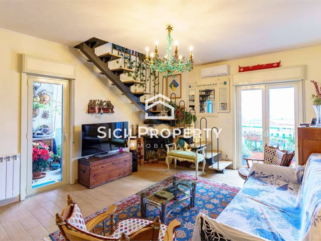 Appartamento a Gravina di catania in Via Renzo de Felice , 10 - Foto 2