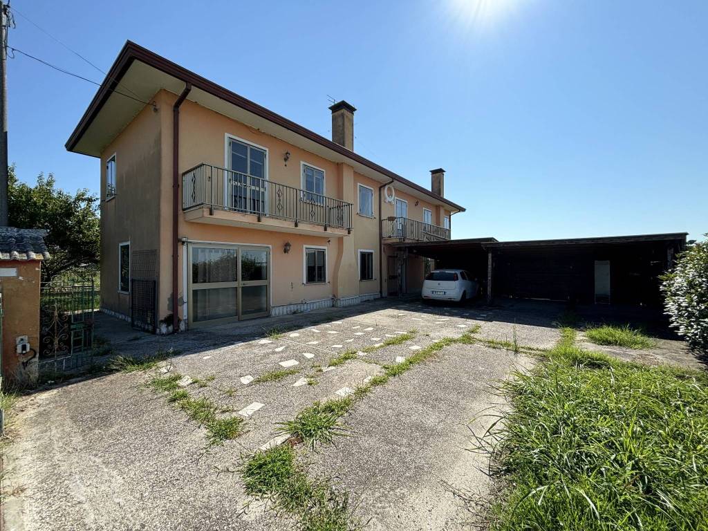 Villa a Taglio di po in Via Marina - Foto 2