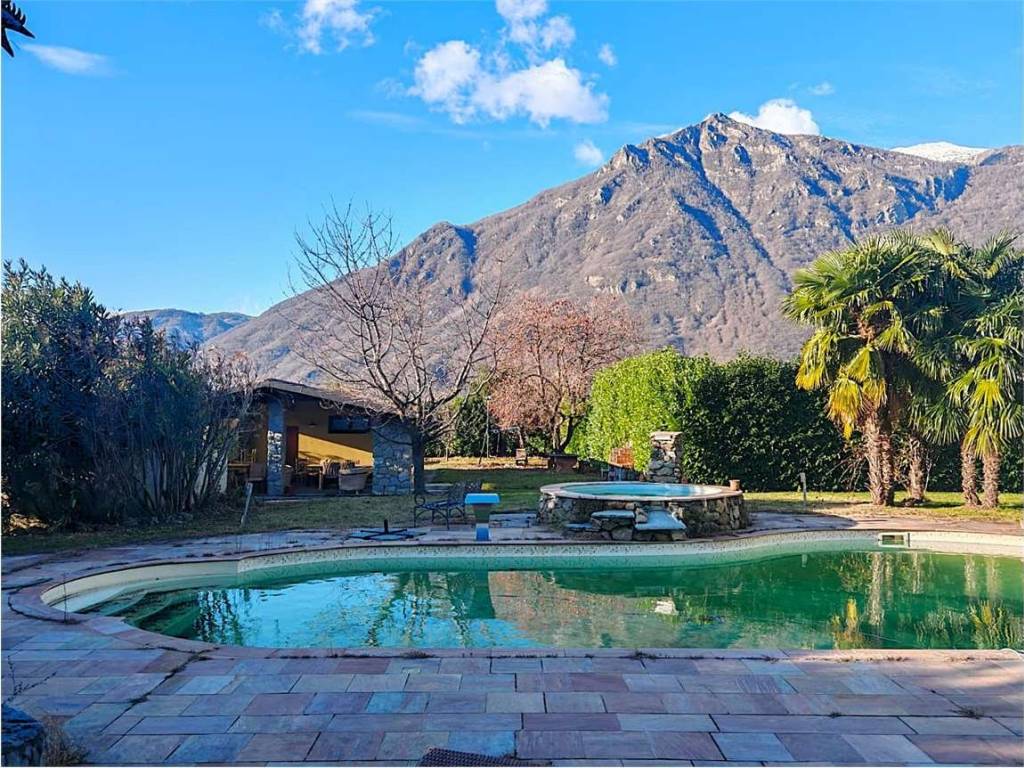 Villa a Borgofranco d'ivrea in via Aosta - Foto 4