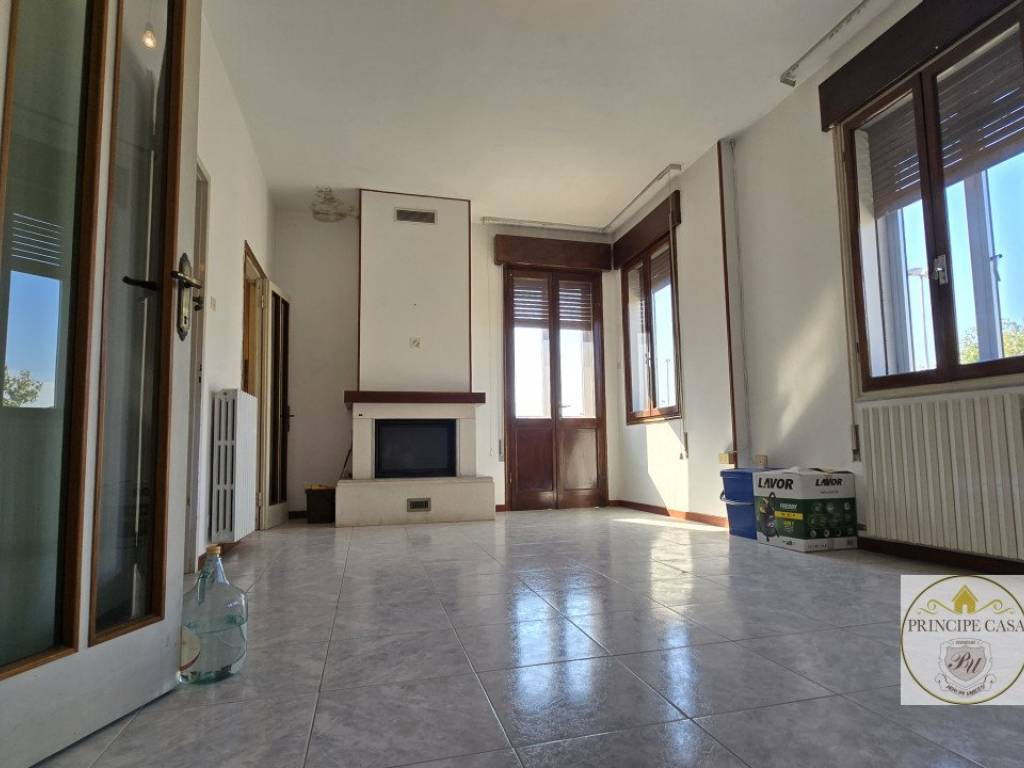Casa indipendente a Borgo veneto in via roma - Foto 2