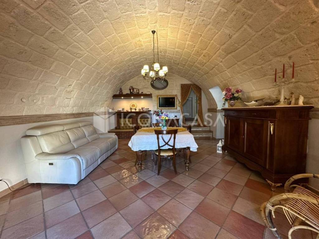 Villa a Andria in Via Santa Maria dei Miracoli - Foto 4