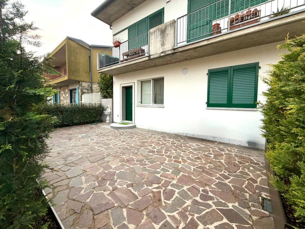 Appartamento a Bonate sotto in via trieste, 24 - Foto 2