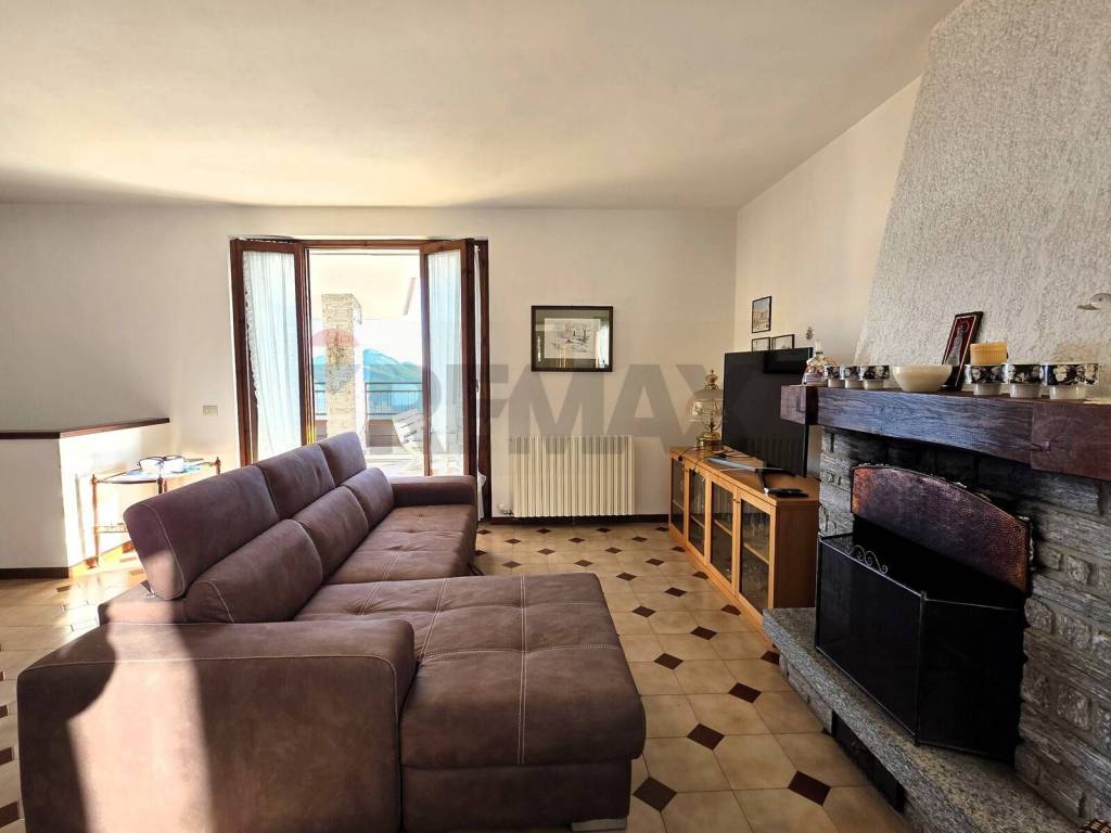 Casa indipendente a Premeno in Via lago Azzurro - Foto 4