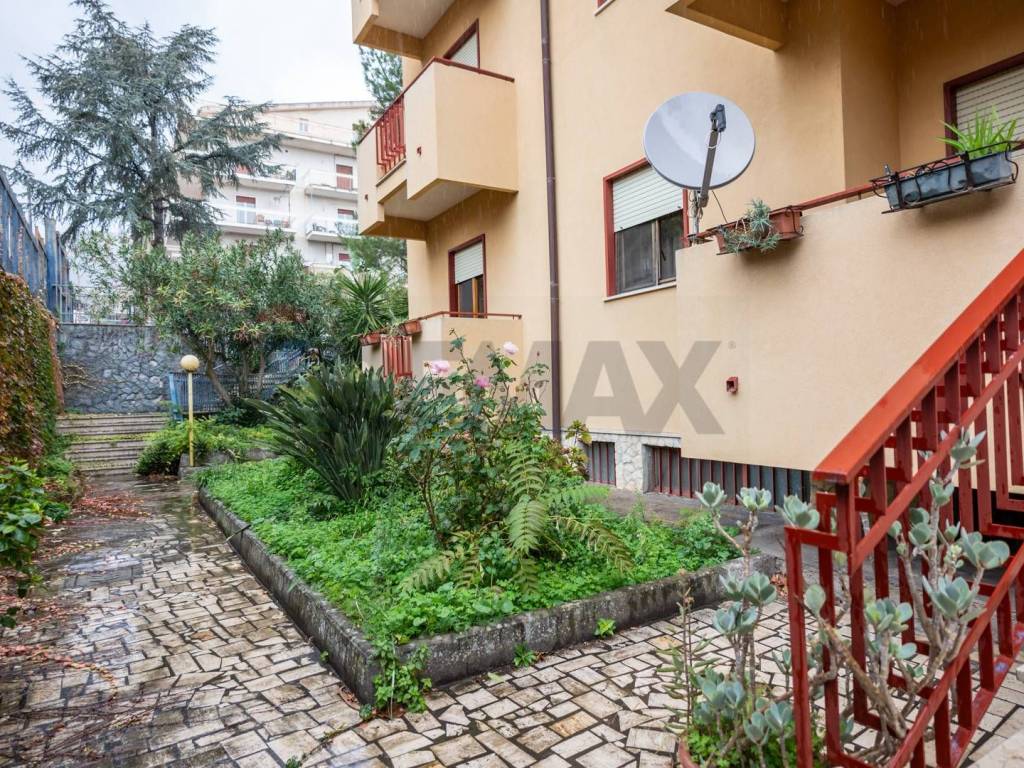 Appartamento a Francavilla di sicilia in via regina elena, 108 - Foto 3