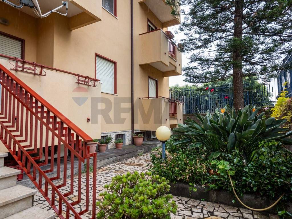 Appartamento a Francavilla di sicilia in via regina elena, 108 - Foto 4