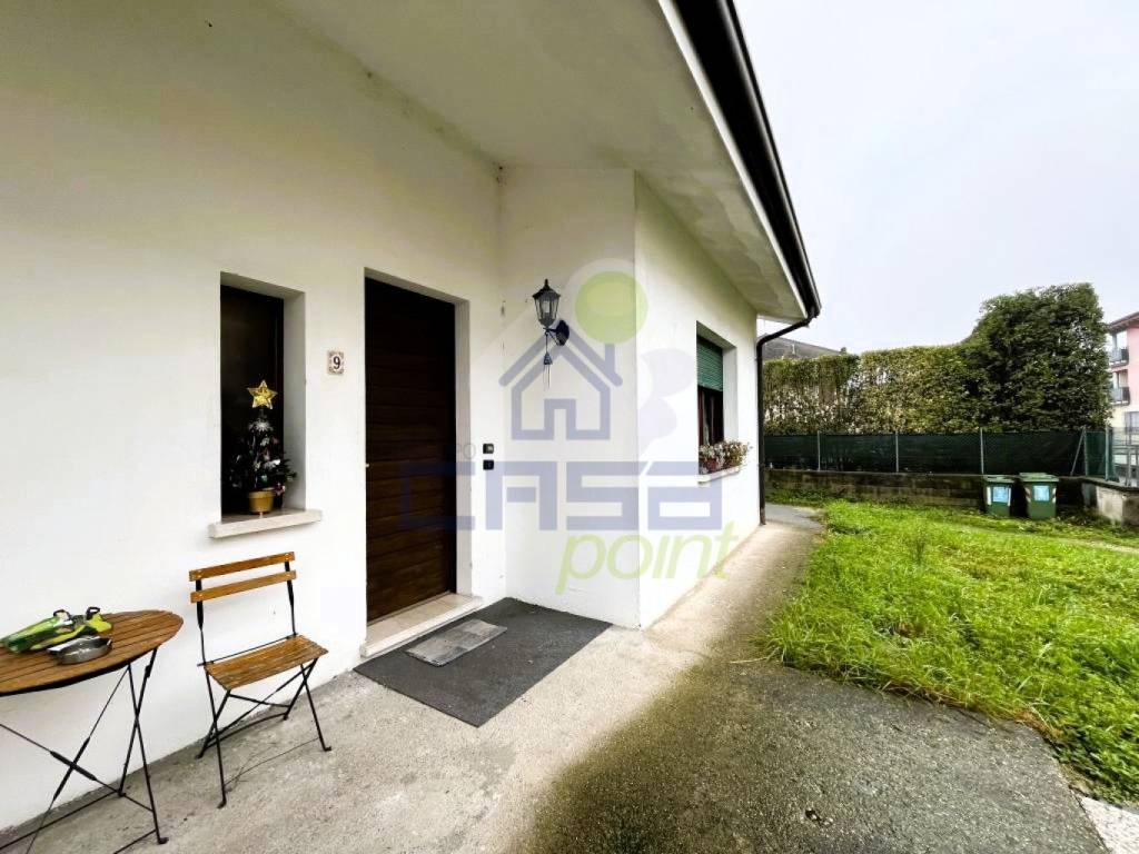 Villa a Gazoldo degli ippoliti in Via Serafina Forti, 9 - Foto 3