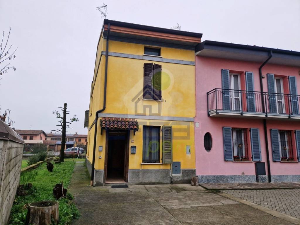 Casa indipendente a Gerre de' caprioli in via largo del dosso 17 - Foto 2