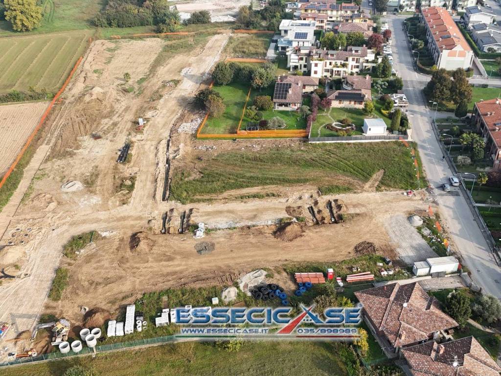 Terreno a Cologno al serio in Via Ferruccio Parri - Foto 2