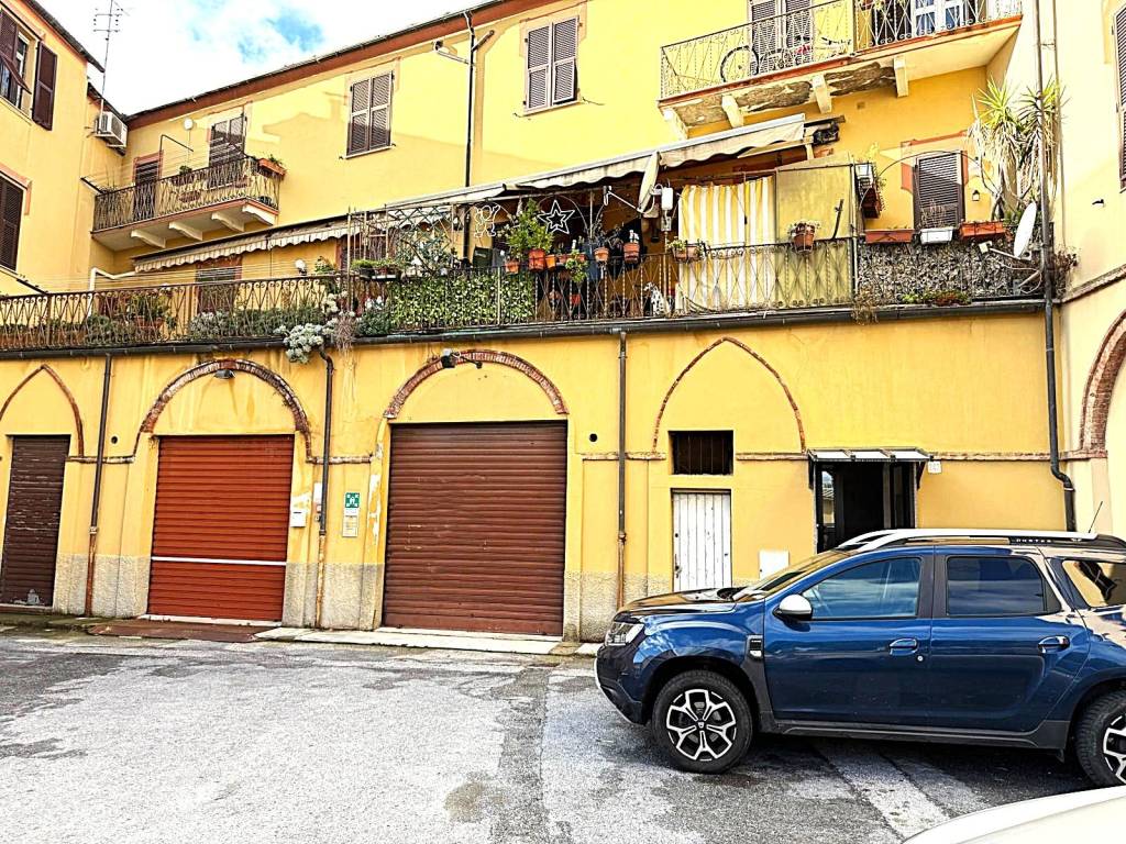 Immobile a Vado ligure in Via Aurelia, 240 - Foto 2