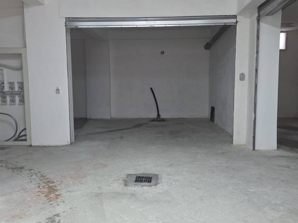 Box / garage a Nocera inferiore in Via Fucilari, 49 - Foto 3