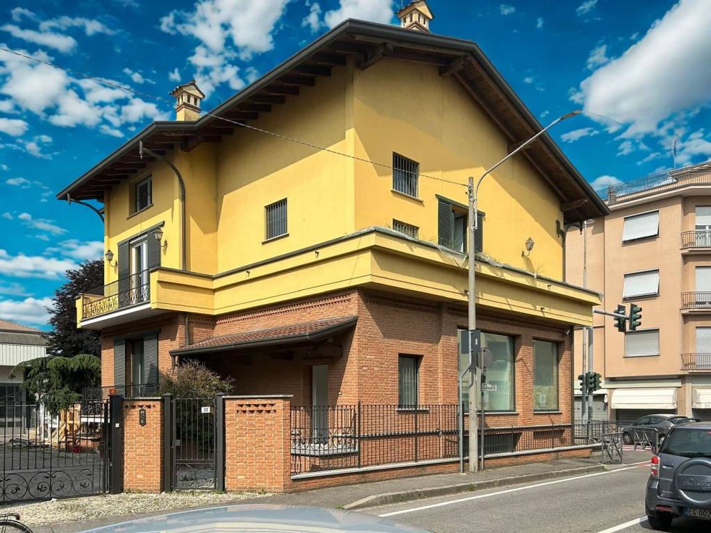 Attico / mansarda a Cabiate in Viale Repubblica, 22 - Foto 2
