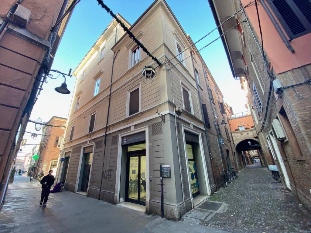 Appartamento a Ferrara in Via Carlo Mayr, 33 - Foto 2