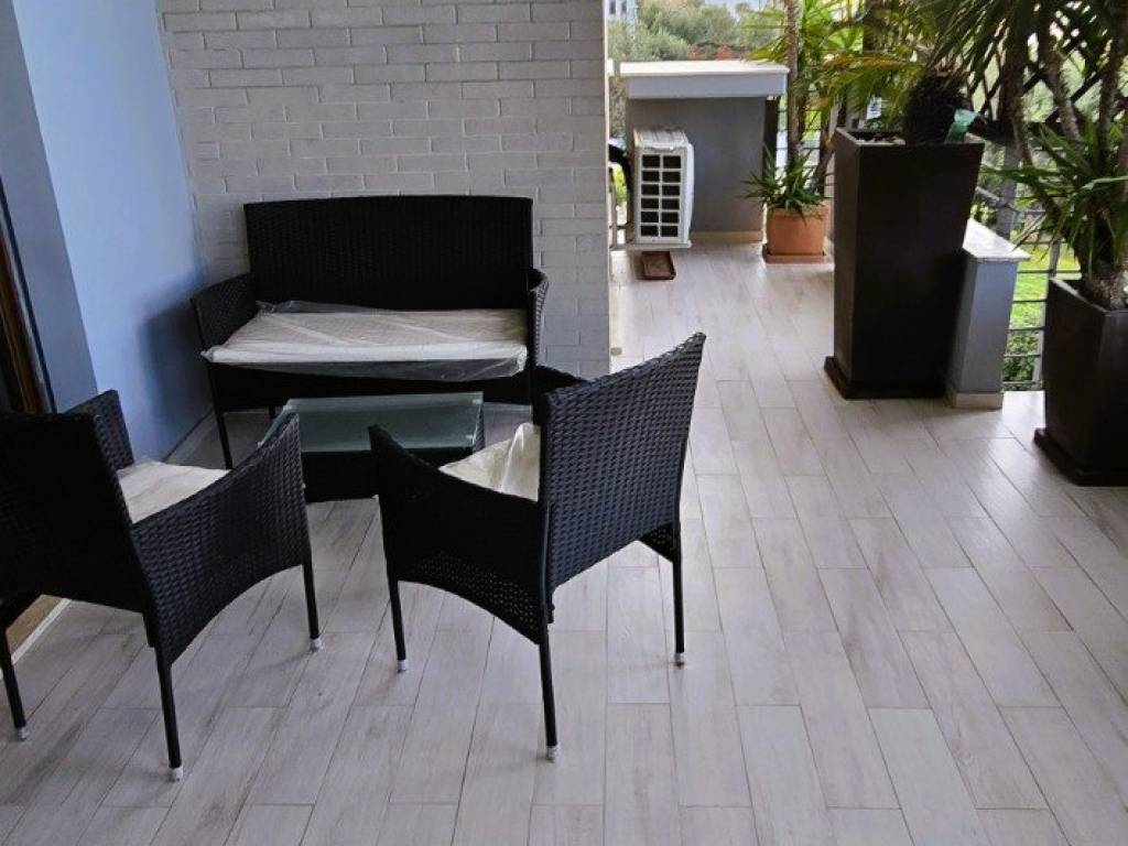 Appartamento a Pescara in Via Emanuele di Simone, 4 - Foto 2