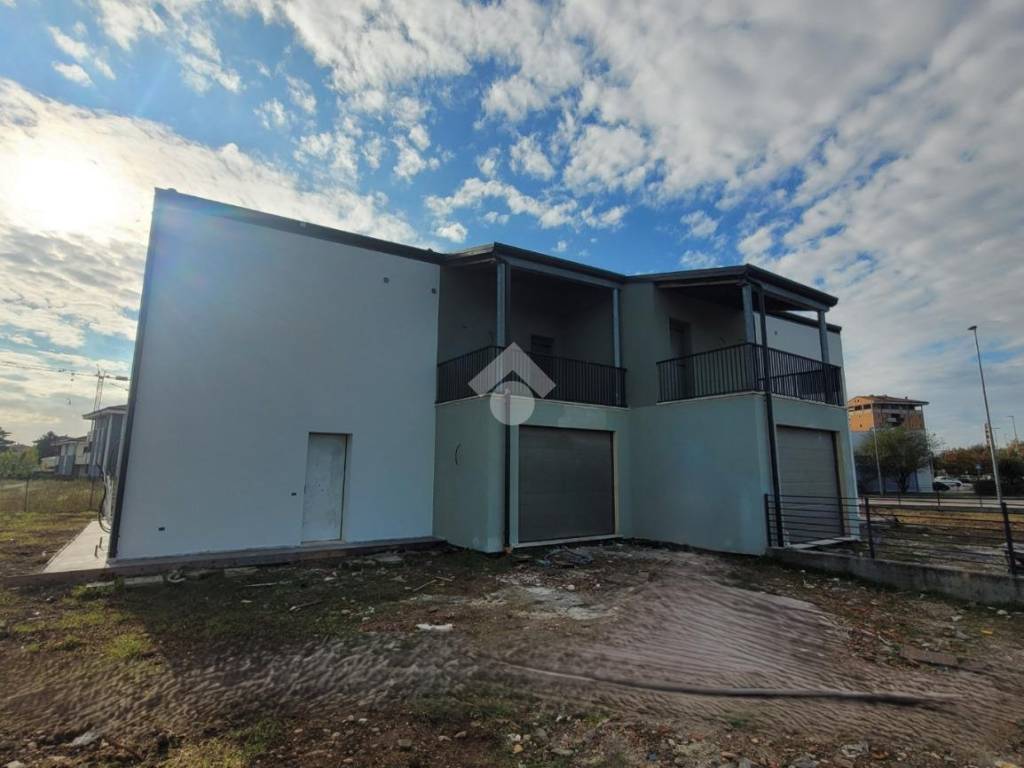 Villa a Verona in Via San Giovanni Lupatoto - Foto 2