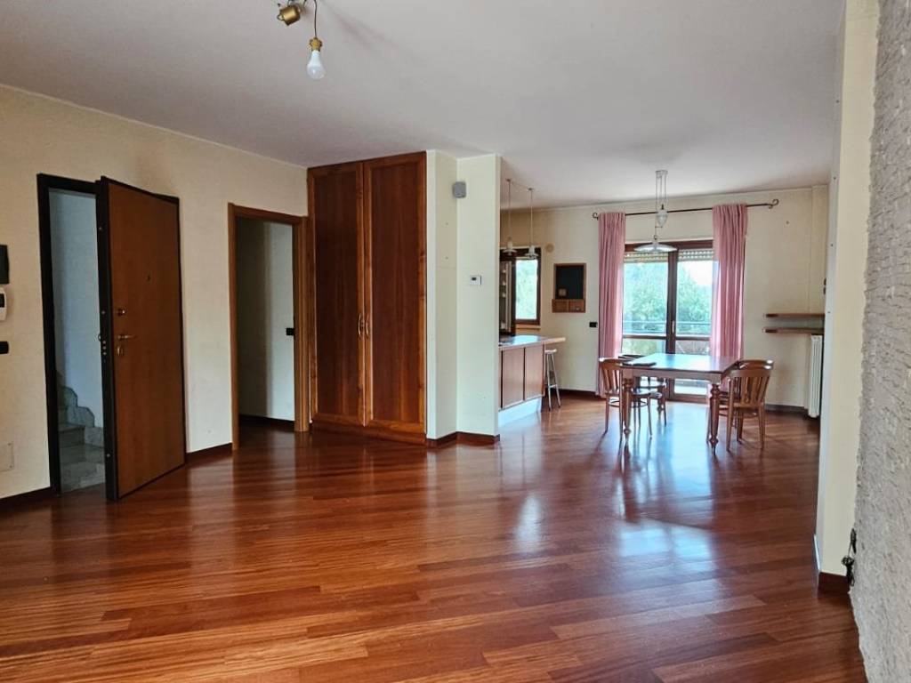 Appartamento a Putignano in Viale della Repubblica, 78 - Foto 5