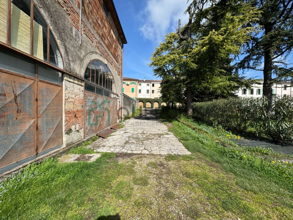 Rustico / casale a Caldiero in PIAZZA GIACOMO MATTEOTTI - Foto 2