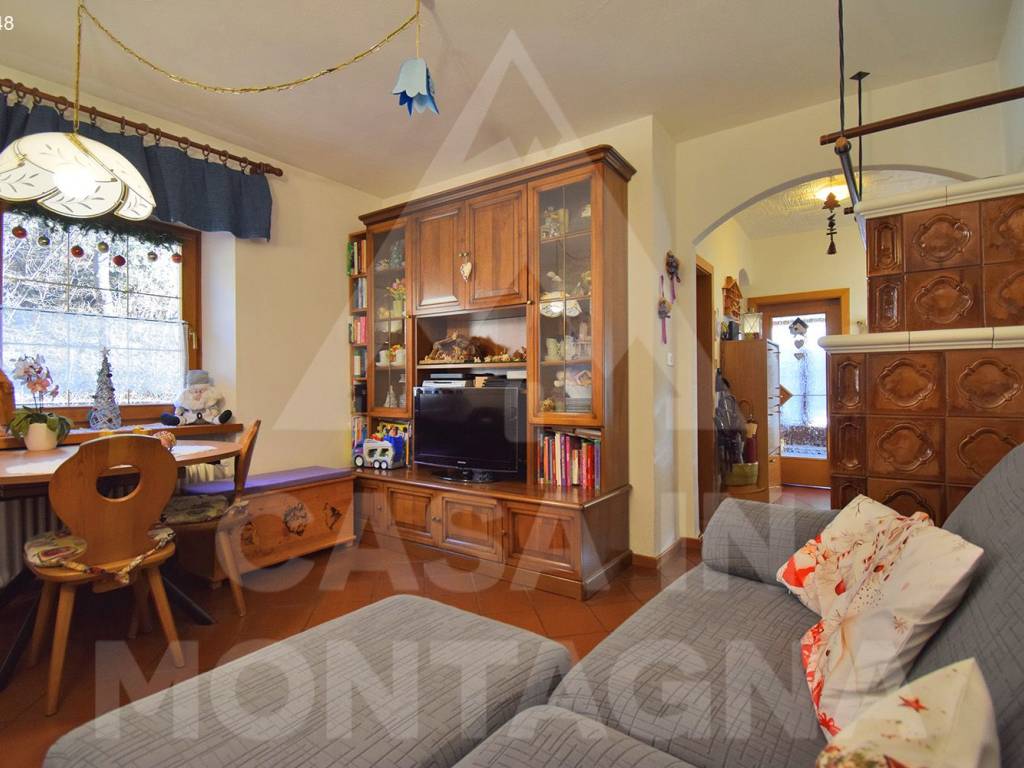 Villa a Castello-molina di fiemme in Via Guglielmo Marconi - Foto 2