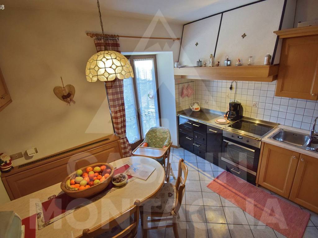 Villa a Castello-molina di fiemme in Via Guglielmo Marconi - Foto 4