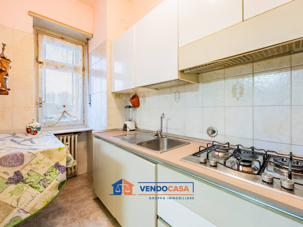 Appartamento a Pinerolo in Viale Piazza d'Armi, 33 - Foto 5