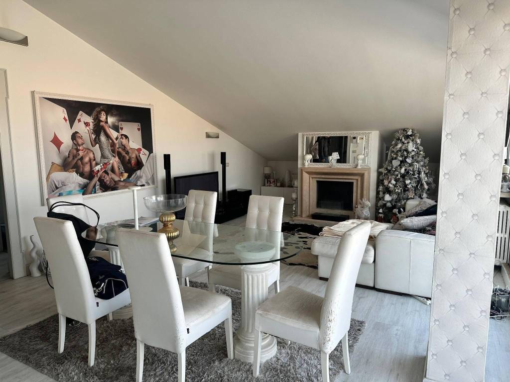 Appartamento a Verona in Via dei Fidenzi, 8 - Foto 3