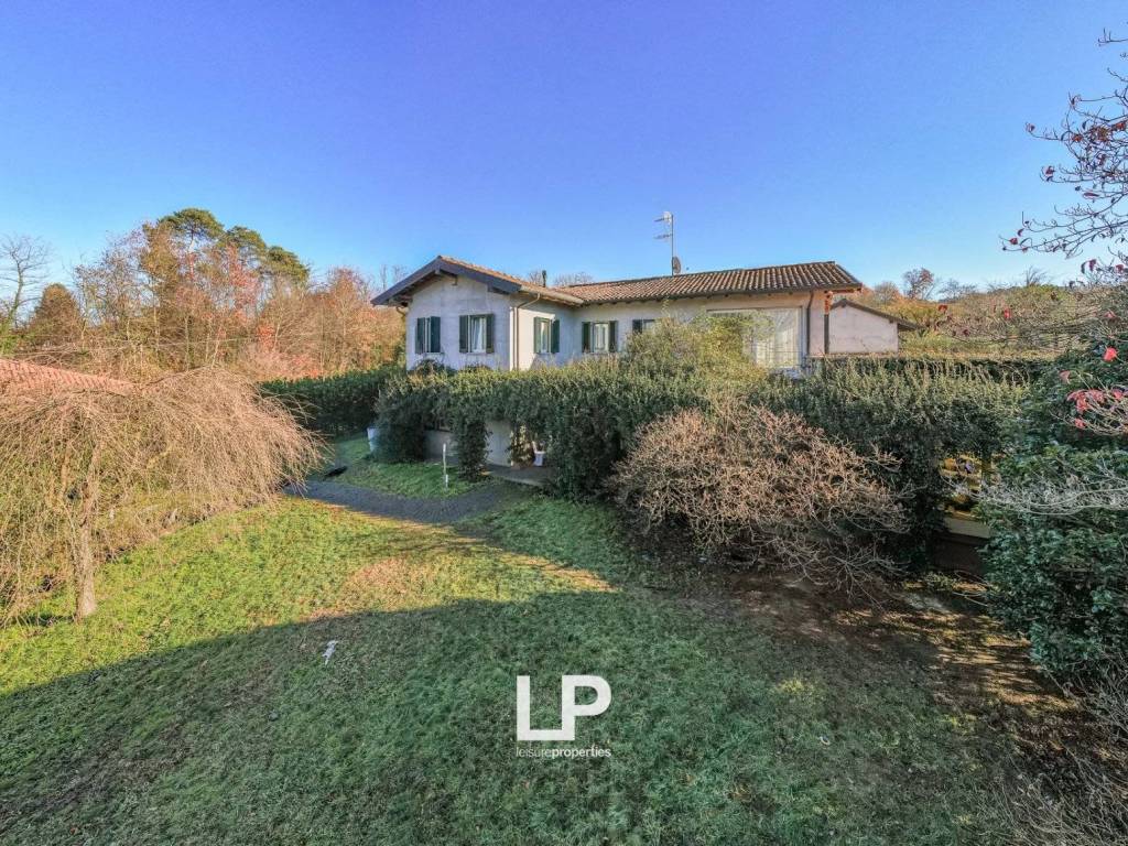 Villa a Sesto calende in Via Impiove, 64 - Foto 2