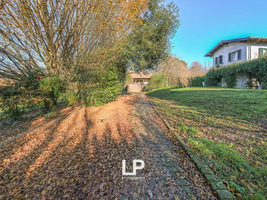 Villa a Sesto calende in Via Impiove, 64 - Foto 3