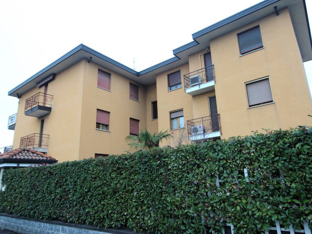 Appartamento a Bareggio in Via Fratelli Cervi, 30 - Foto 3