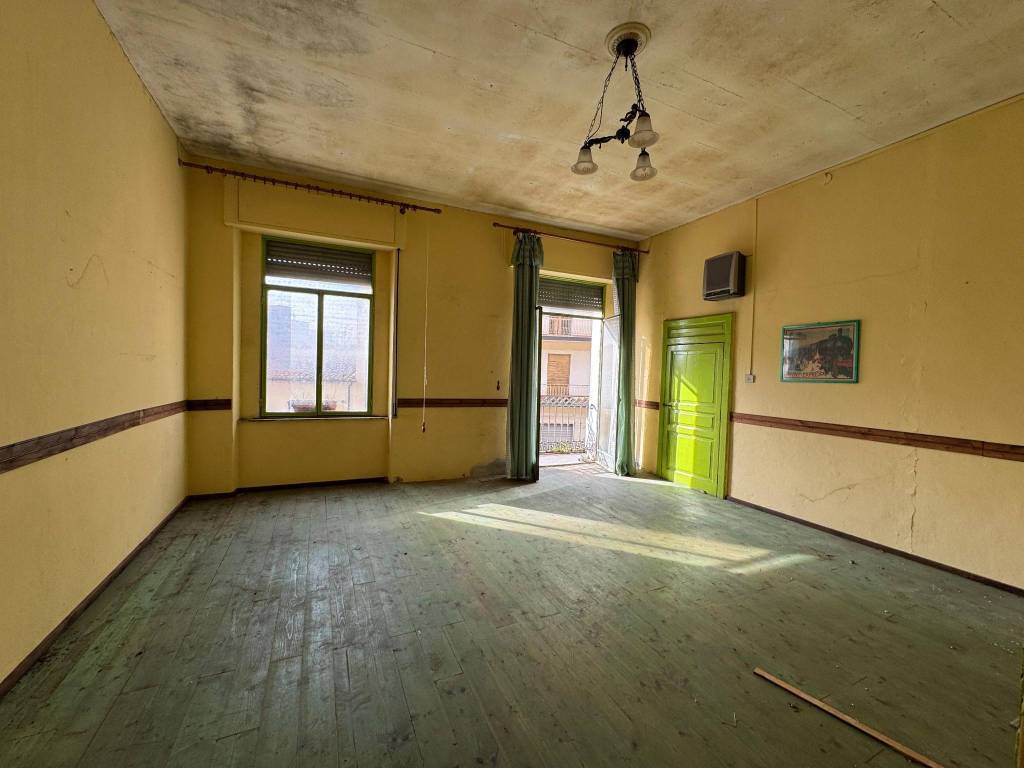 Appartamento a Lamezia terme in Via Ponte Sant'Antonio, 12 - Foto 2