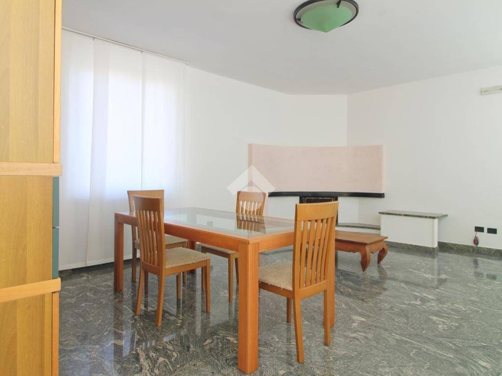 Casa indipendente a Giulianova in Via Enrico Fermi, 4 - Foto 5