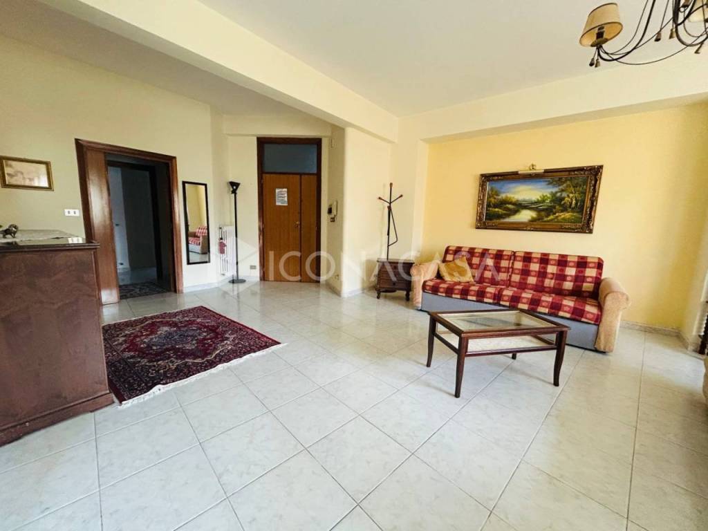 Appartamento a Termoli in Via Martiri della Resistenza - Foto 4