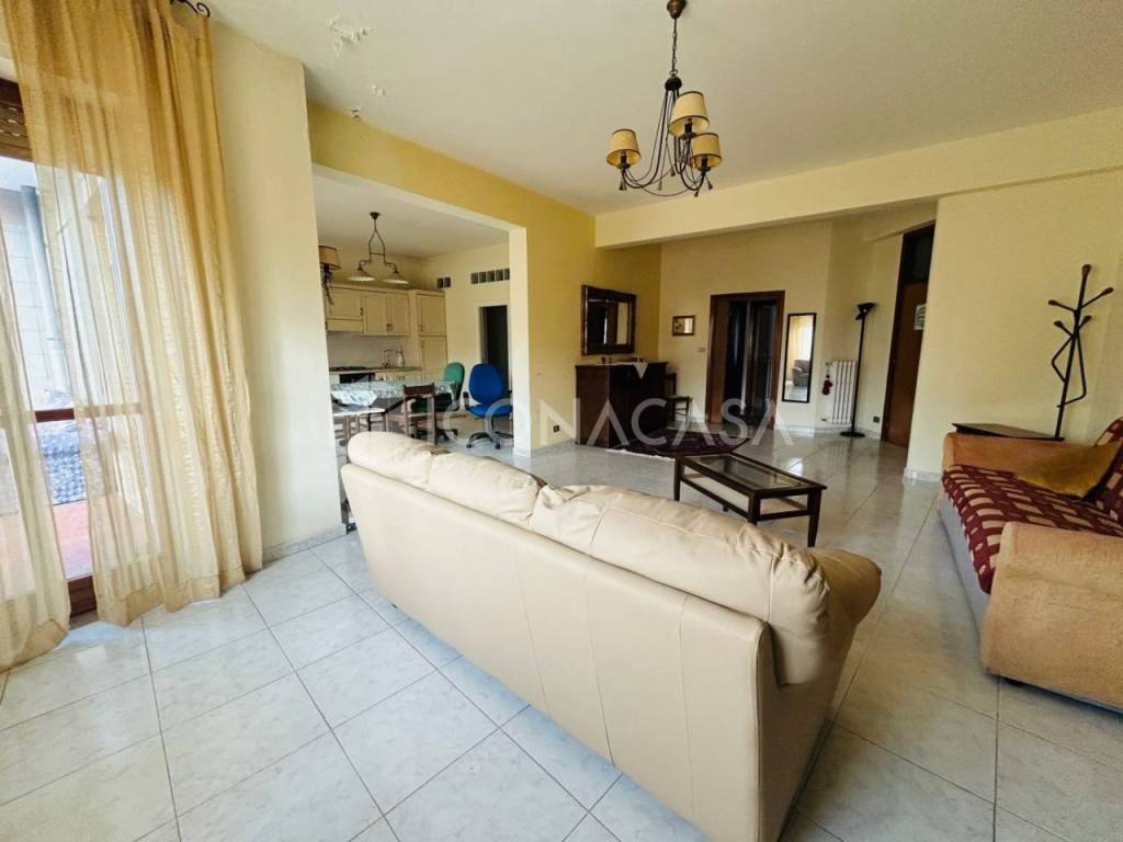 Appartamento a Termoli in Via Martiri della Resistenza - Foto 5