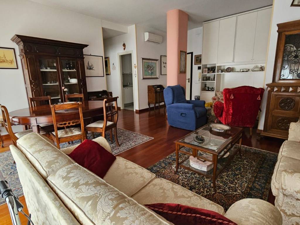 Appartamento a Bologna in Via Augusto Majani - Foto 2