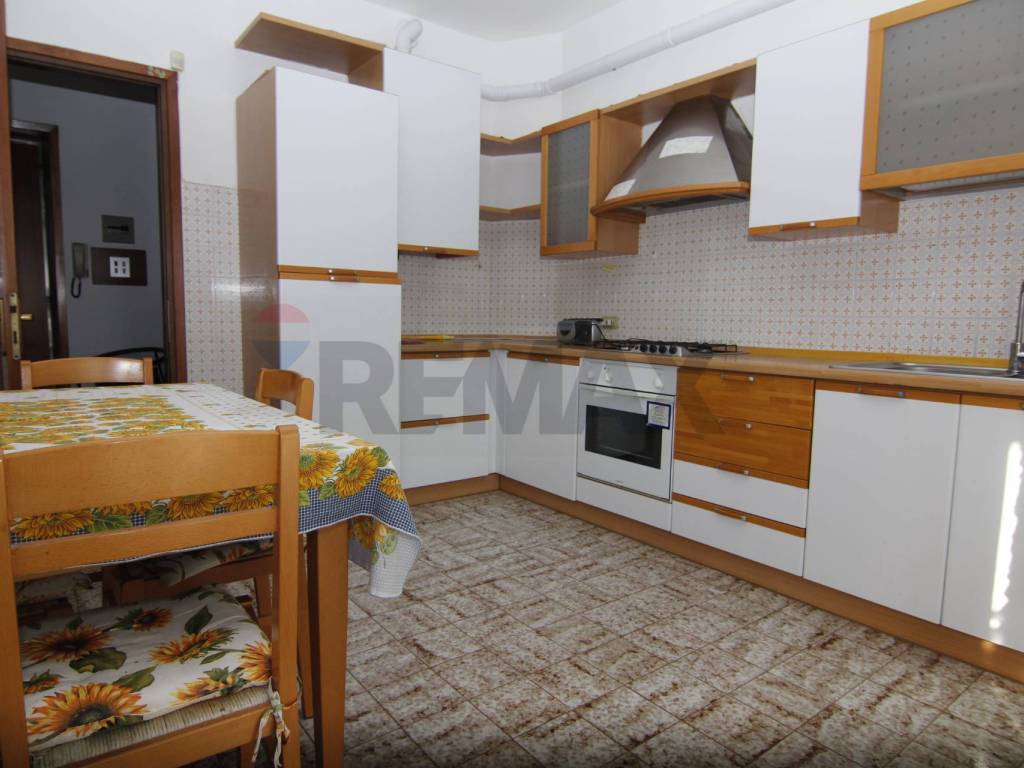 Appartamento a Induno olona in via paris bordone, 12 - Foto 3