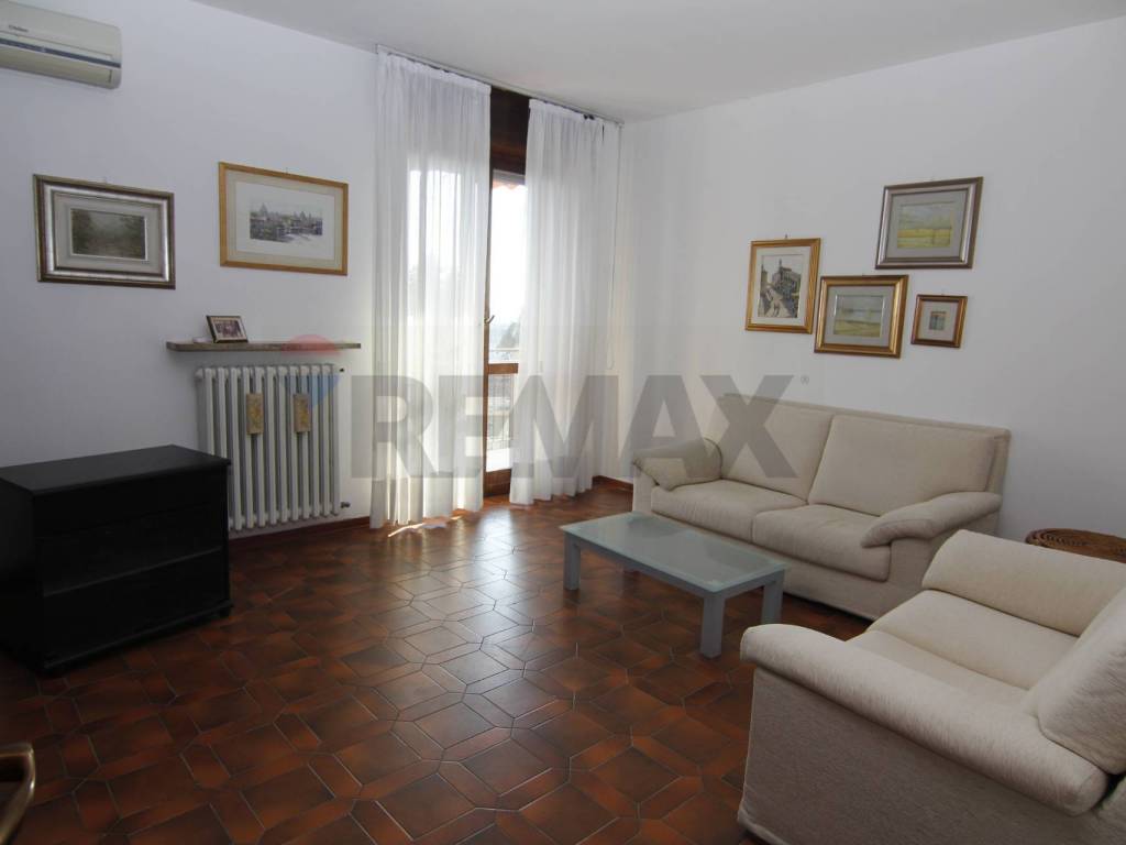 Appartamento a Induno olona in via paris bordone, 12 - Foto 4