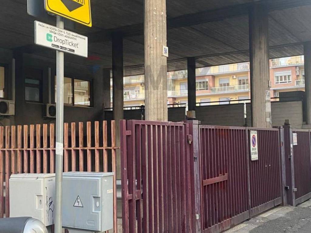 Box / garage a Catania in Via Oliveto Scammacca, 90 - Foto 3